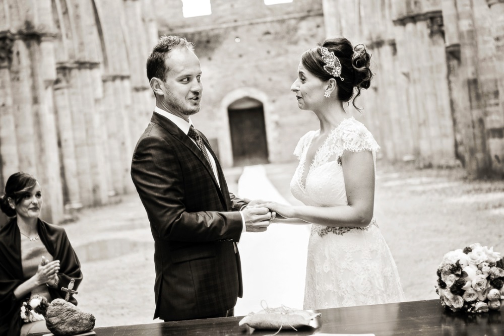 Wedding in San Galgano